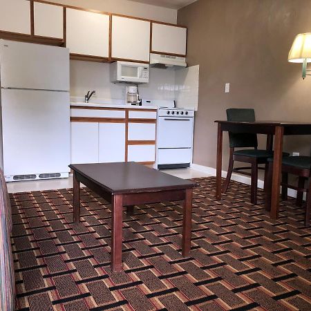 Affordable Suites Burlington Bagian luar foto