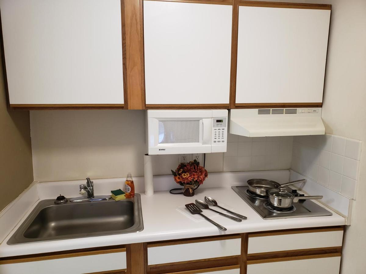 Affordable Suites Burlington Bagian luar foto